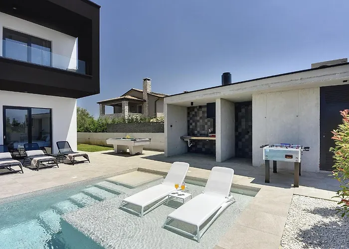 Aquarius Будинок відпочинку *