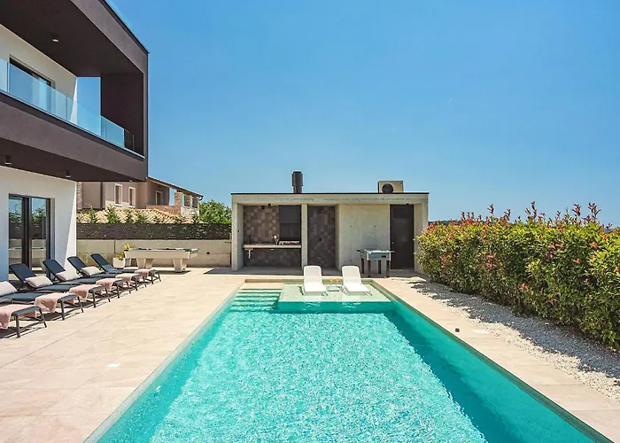 Aquarius Будинок відпочинку *